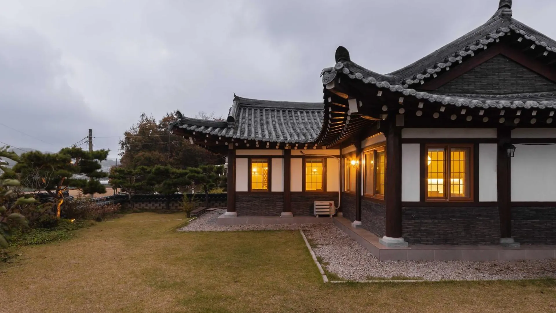 Luxury Hanok Garden Retreat Incheon South Korea