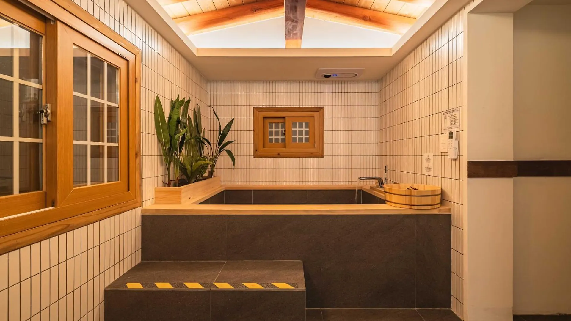 빌라 Luxury Hanok Garden Retreat 인천